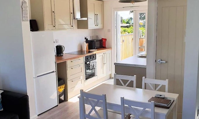 Woolacombe Apartment | Pet-Friendly Woolacombe Breaks - Experience 'Sea La Vie'