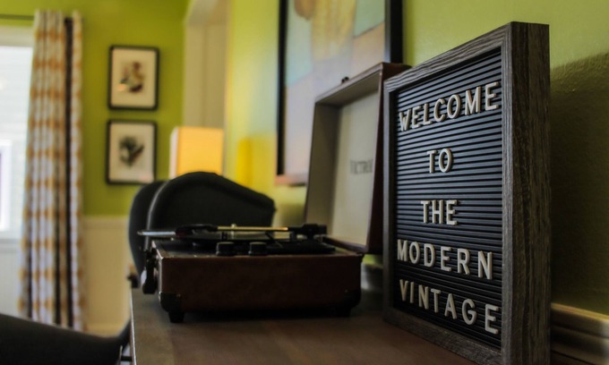 Tillamook House | Pet-Friendly Modern Vintage Hotel in Downtown Tillamook