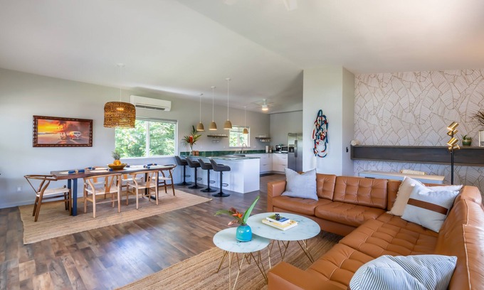 Pupukea House | Oceanfront Retreat: Work & Play Near Perfect North Beach