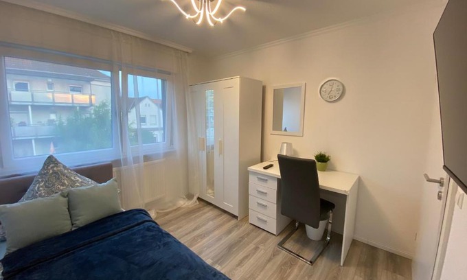Albsiedlung Apartment | Convenient Work & Study Apartment for Families and Pets