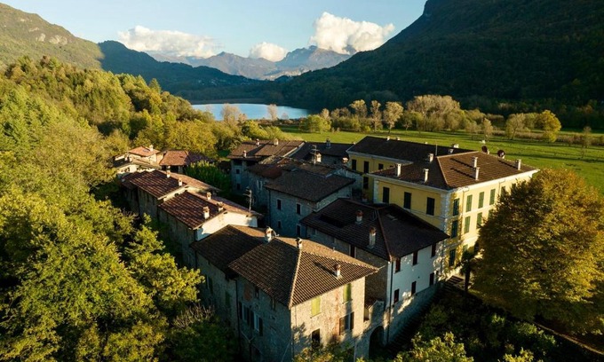 Carlazzo House | Pet-Friendly Workation Castle - Casa Tremezzo Awaits You