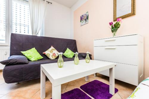 Troisdorf Apartment | Budget-Friendly Workers Apartment in Troisdorf Spich