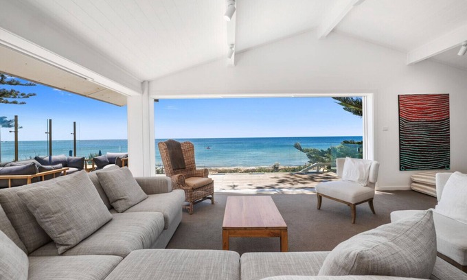 Newport House | Experience World Class Beachfront with Ocean View Amenities