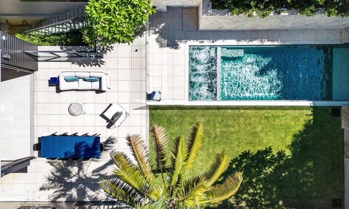 Tamarama House | Experience Tamarama Beach with Breathtaking Ocean Views