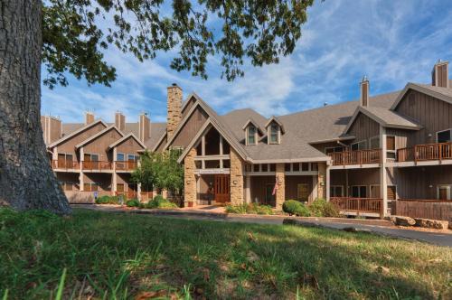 Hanover Resort | Welcoming WorldMark Galena: Family-Friendly with Pools & Hot Tub