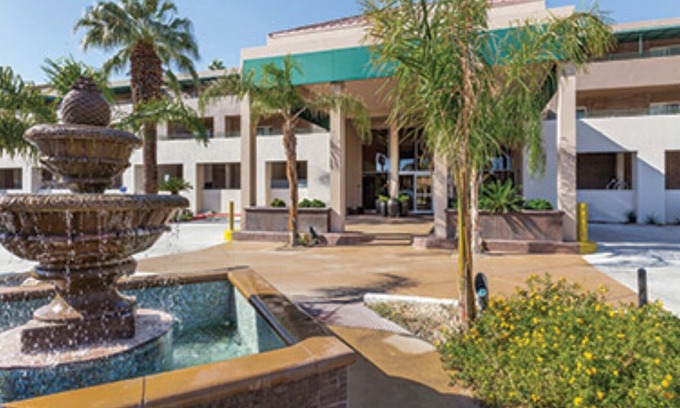 Uptown Design District Resort | Cozy Retreat at WorldMark Palm Springs with Breakfast Included