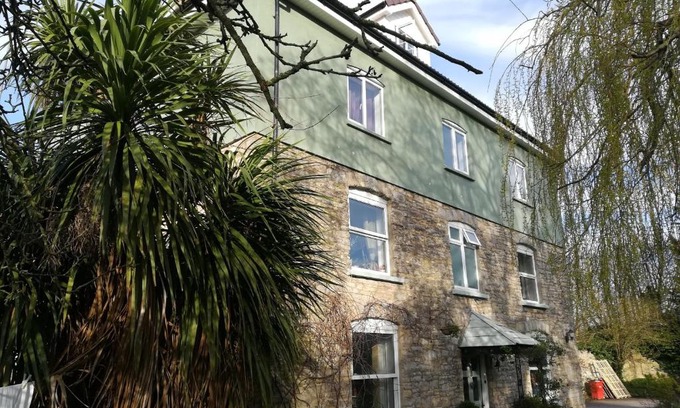 Wells Bed & Breakfast | Experience Worth House Bed and Breakfast - Rated 9.2/10!