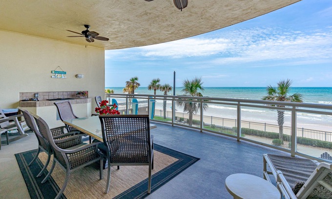 Daytona Beach Condo | Experience Oceanfront Bliss with 3 Bedroom Luxury Condo