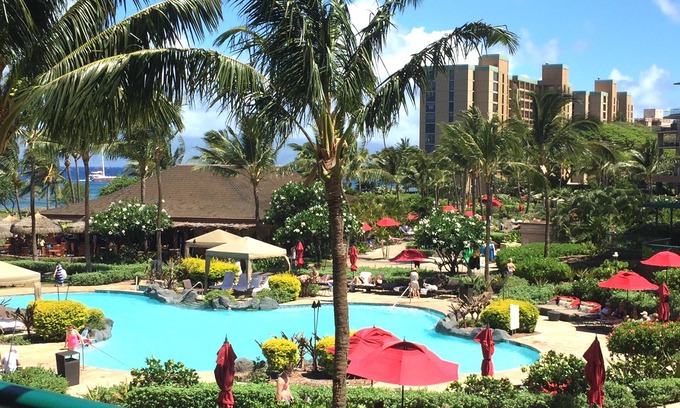 Kaanapali Condo | Ocean View Retreat with Pool and Spa - Steps to Beach