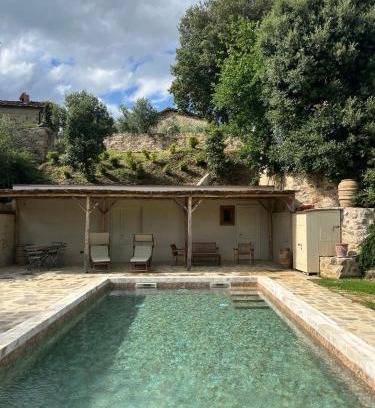 Murlo House | Cozy Etruscan House: Family and Pet-Friendly Retreat