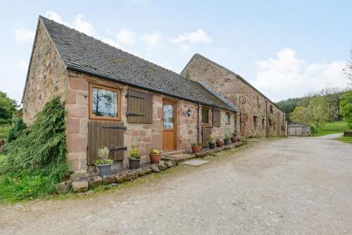 Leek House | Wren Cottage: Family-Friendly Retreat with 9.6 Guest Rating