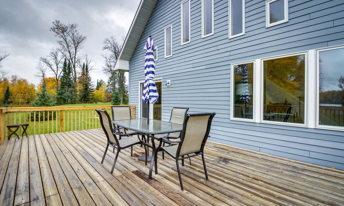 North Carlton House | Experience Wright Retreat on Woodbury Lake: Deck & Fire Pit