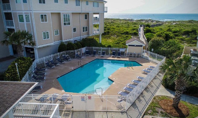 Shell Island House | Relaxing Wrightsville Dunes Condos with Pool & Family Fun
