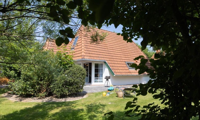 Dorumer Neufeld House | Oceanfront Comfort at WT 37 - Strandvogt 3 for Families