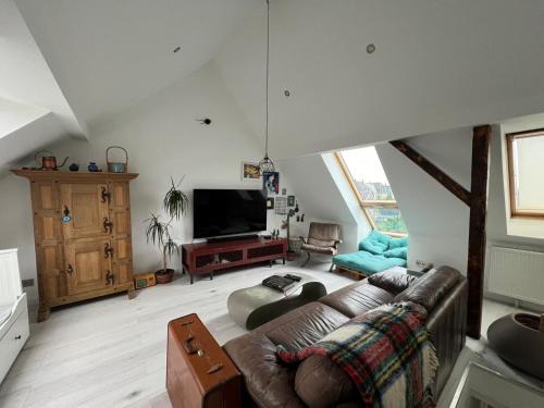 Gemarkung Barmen Apartment | Child-Friendly Wu Flats: Guest Rated 9.3/10 Experience