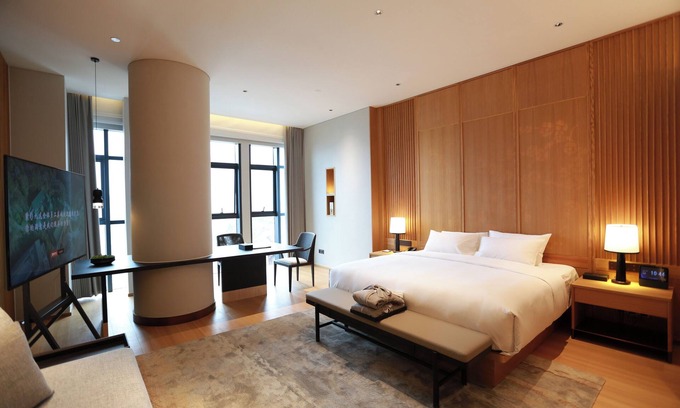 Wudangshan National Park Hotel | Discover Wudang Mountain: The Yew House Awaits You