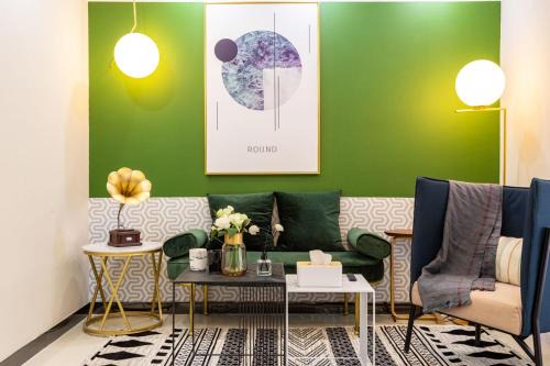Optics Valley Apartment | Wuhan Hongshan Apartment with Kitchen & Child-Friendly Space