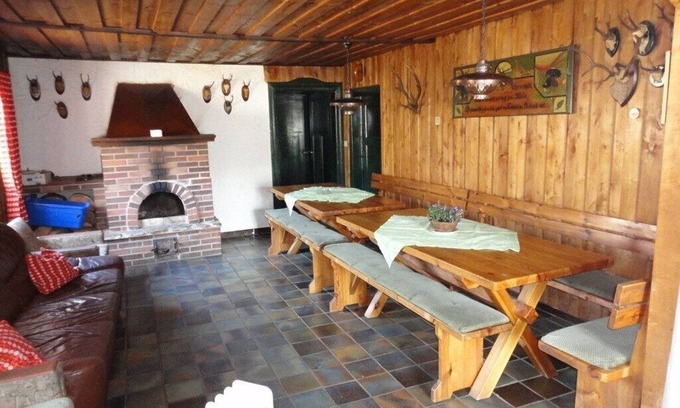 Tirschenreuth Apartment | Beautiful Retreat Overlooking Angelweiher with Breakfast