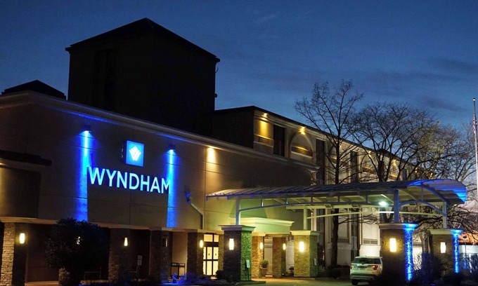 Columbia Hotel | Inviting Holiday Inn Executive Center-Columbia Mall Stay