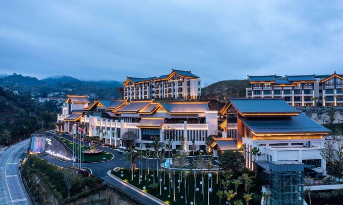 Linxiang District Hotel | Relaxing Family Getaway at Wyndham Fengqing Resort