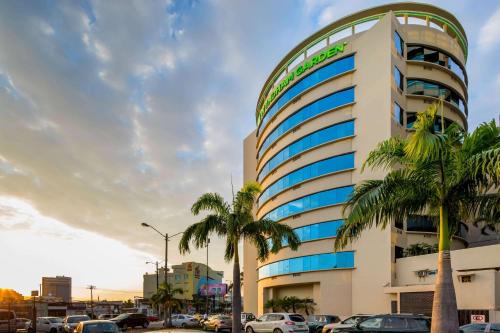 Simon Bolivar Hotel | Relax at Wyndham Garden Guayaquil - 4-Star Comfort Awaits