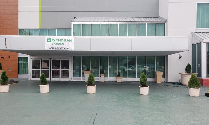 Wayne Hotel | Comfortable Wyndham Garden Totowa with Family-Friendly Amenities