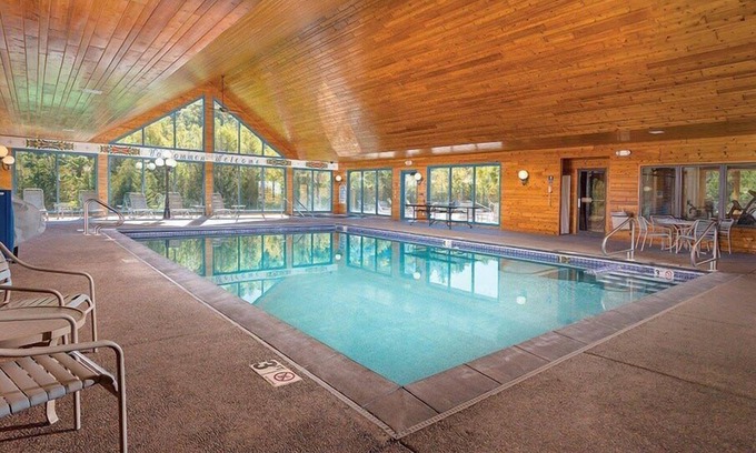 Fish Creek Condo | Relaxing Wyndham Little Sweden: 1BR King Suite with Balcony