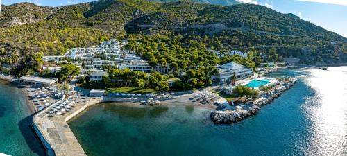 Loutraki-Agioi Theodoroi Hotel | Escape to Wyndham Loutraki Poseidon Resort with Ocean Views