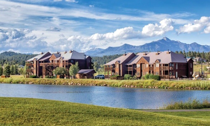 Pagosa Springs Condo | Unforgettable Wyndham Pagosa Springs Lake View Suite