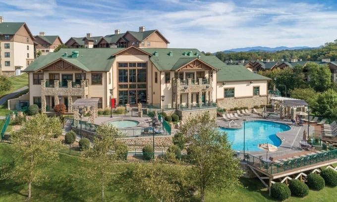 Sevierville Condo | Guest Rated: Wyndham Smoky Mountains 2BR King Suite with Balcony
