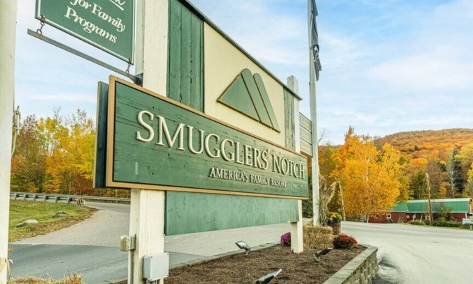 Jeffersonville Condo | Wyndham Smugglers Notch: Cozy 2-Bedroom Retreat with Spa
