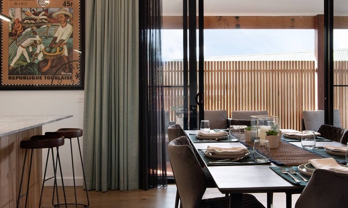 Hepburn House | Inviting Wynvale Cottage - Pet Friendly & Family Ready