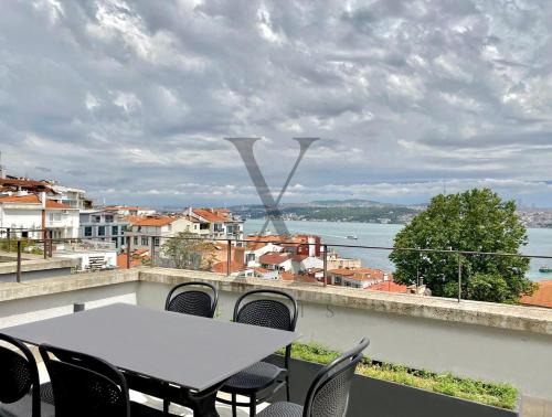 Kabatas Apartment | Elegant X Flats: Child-Friendly Stay with 4-Star Comfort
