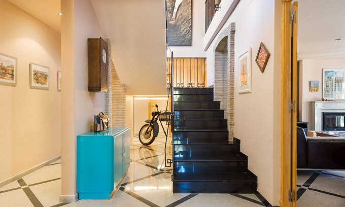 El Bruc Villa | Experience Family-Friendly Comfort at Xalet DE LA Muntanya