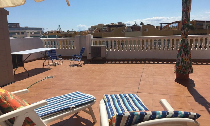 Xeraco Beach Apartment | Family-Friendly Oceanfront Retreat at Xaloc bl.B 2º pta.6