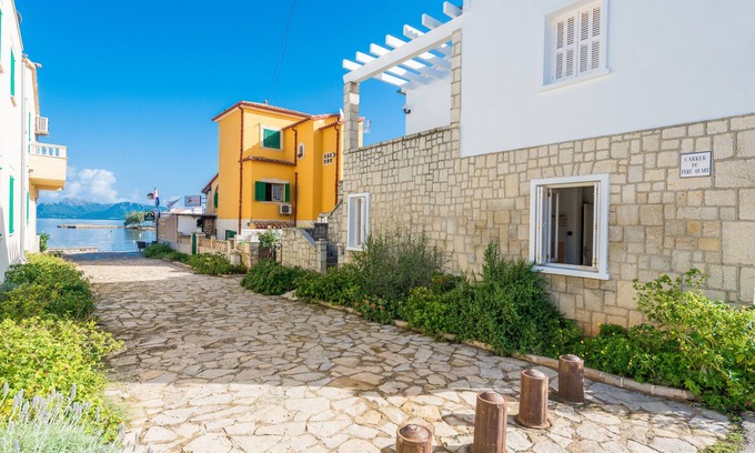 es Bacares House | Oceanfront Escape at XARUS 1 with Pool and Free WiFi