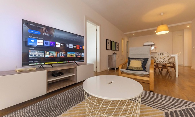 Polana Cimento A Apartment | Modern Xenon Urban Apartments with Spa and Pool Access