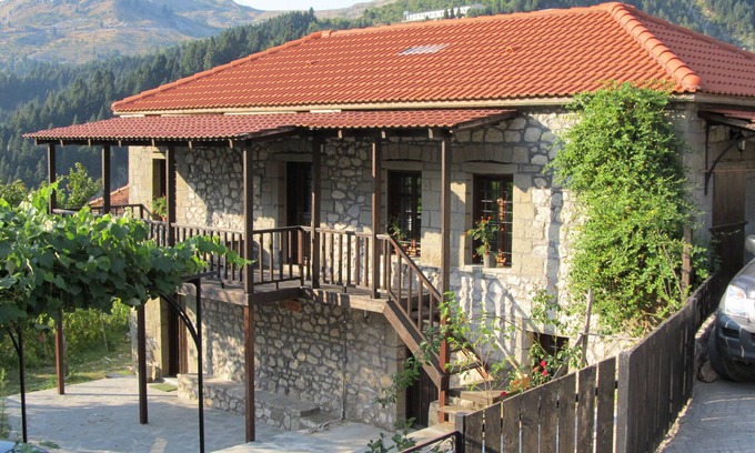 Theodoriana House | Discover Xenonas Ventista: A Cozy Retreat in Nature