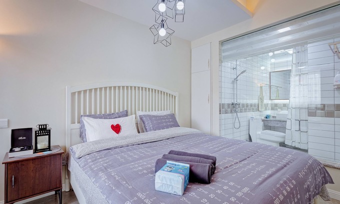 Weiyang Apartment | Inviting Xi'an The Queen's Box: Family-Friendly Retreat