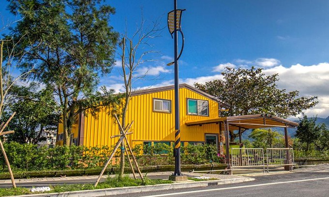 Dongshan House | Discover Xiao Lan Cheng: Family and Pet-Friendly Retreat