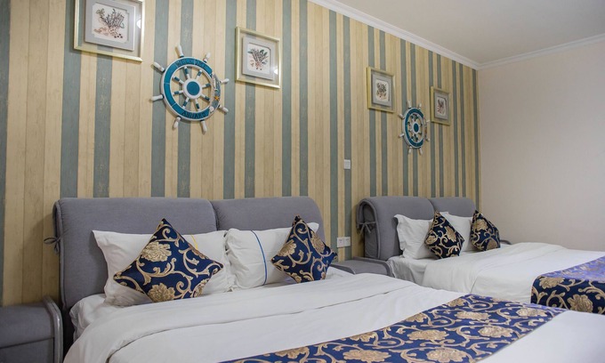 Pazhou Residential District Apartment | Welcoming Xing Yu Legend Service Apartment with Pool & Ocean View