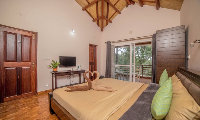 Wellington Villa | Cozy Retreat at Xplore Indo - Onella with Breakfast Included