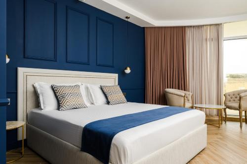 Bahar ic-Caghaq Hotel | Adults Only XVI Suites with Oceanfront Pool & Dining