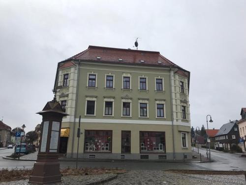 Ebersbach Apartment | XXL Ferienliebe: Guest Rated 9.4, Pet & Child Friendly