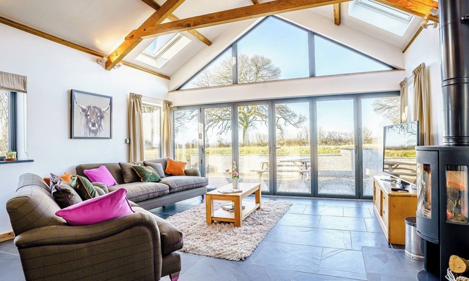 Llandissilio West Cottage | Y Glowty Newydd - UK31701