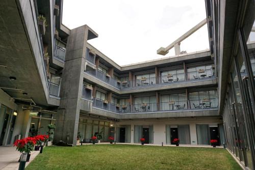 Chai Wan Hotel | Y Loft: Family-Friendly Retreat with Great Accessibility