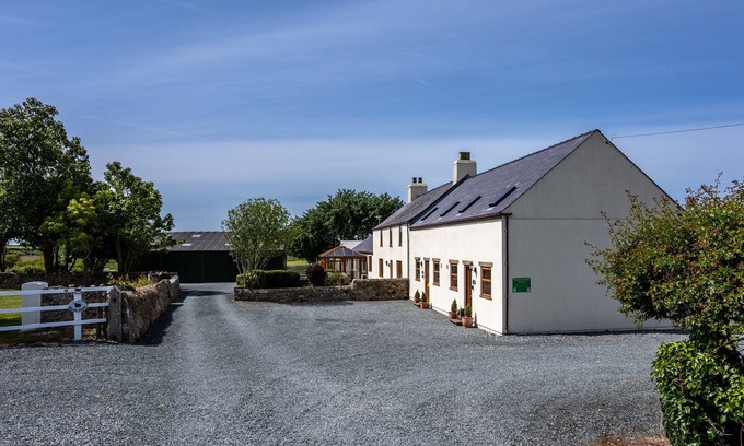 Llanfaelog House | Unmatched Views from Y Stabl - Pet-Friendly Cottage Retreat