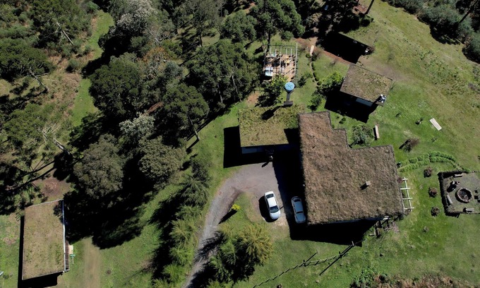 Bocaina do Sul Cabin | Discover YAAHOO ECOLODGE: Rated 10/10 with Lake Views