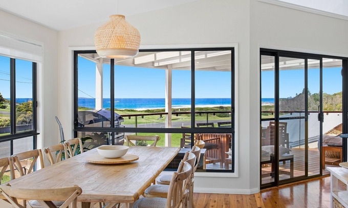 Dalmeny House | Yabbarra Beach House: Family-Friendly Getaway with Pool