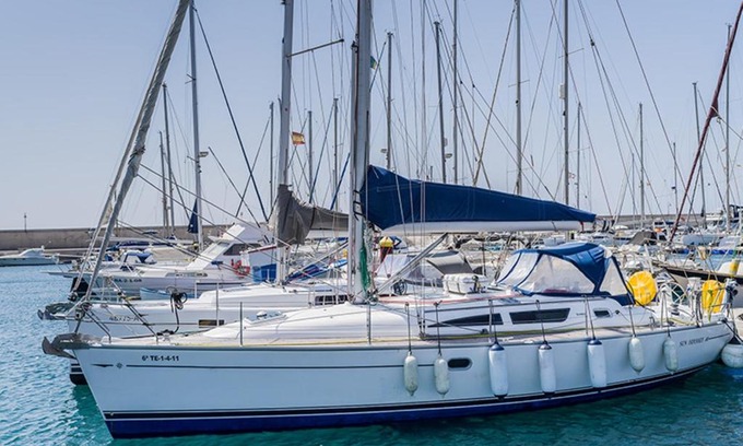 San Sebastian de la Gomera Boat Rental | Unforgettable Stay at Yacht Brego with Oceanfront Views